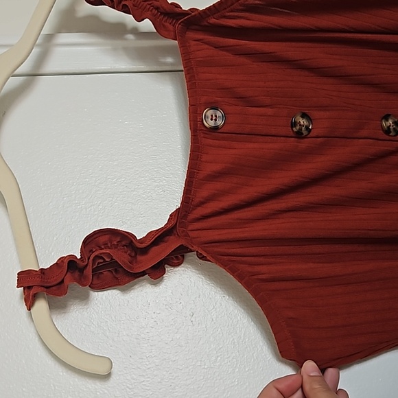 Cropped tank top, size XL, No Boundaries - Picture 2 of 5